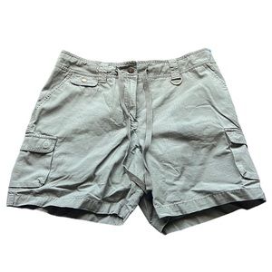 Jones New York Bermuda short. Army green. Size 12
